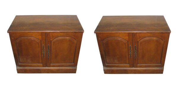 Bedroom - Pair of Vintage 1950s Traditional Wood Night Stands