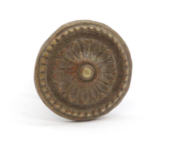 Cabinet & Furniture Knobs - Vintage 1.125 in. Brass Floral Cabinet Knob Cabinet & Furniture Knobs - Vintage 1.125 in. Brass Floral Cabinet Knob
