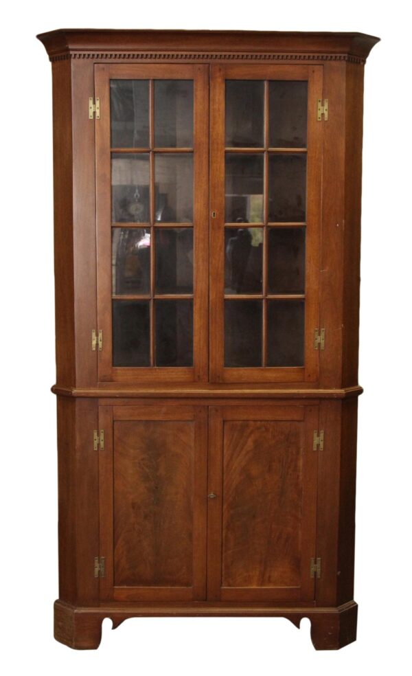 Cabinets - Tall Break Front