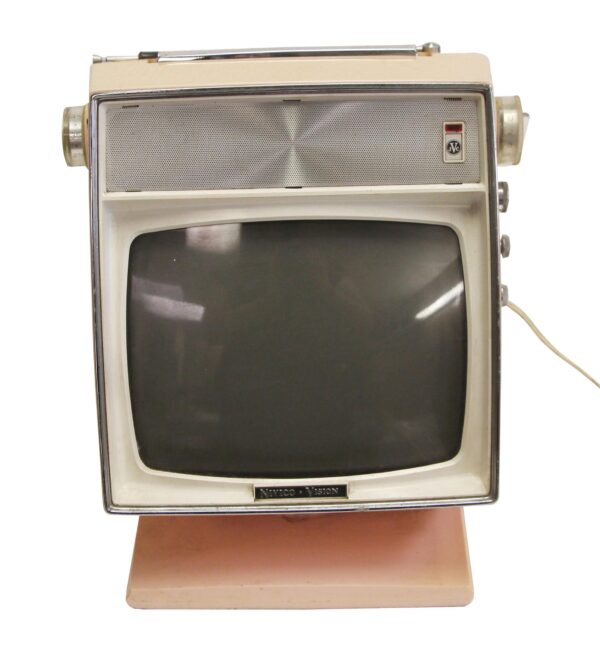 Electronics - Petite Vintage Pink JVC Nivico Vision TV