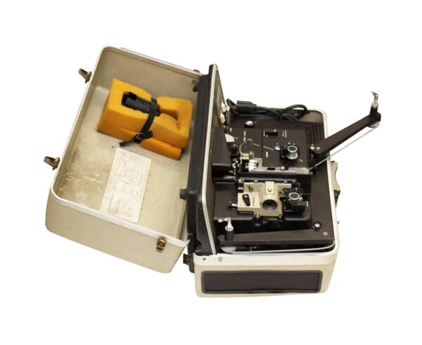 Electronics - Singer Education Systems High School Projector