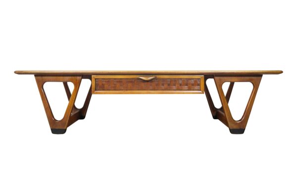 Vintage lane coffee table with drawer discount