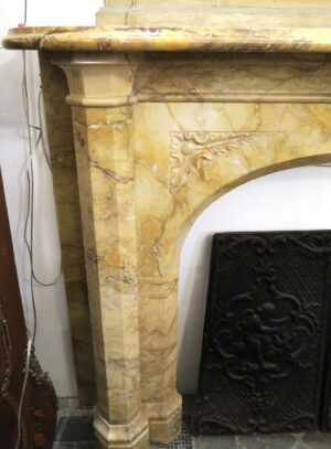 Mantels for Sale - K187361