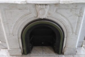 Mantels for Sale - Q272419