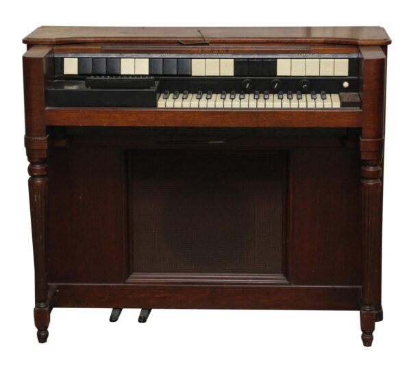 Musical Instruments - Hammond Organ