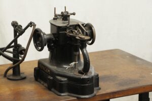 Sewing Machines for Sale - P251432