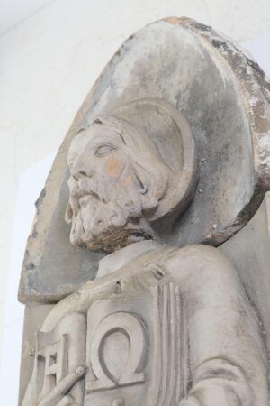 Stone & Terra Cotta for Sale - Q276130