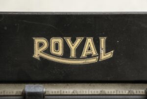 Typewriters for Sale - 16BEL9778