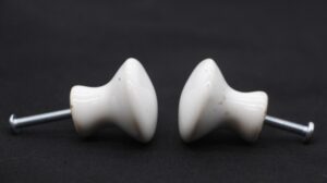 Cabinet & Furniture Knobs - Q287688