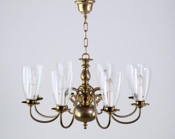 Chandeliers - Antique Williamsburg 8 Arm Brass Chandelier with Glass Shades