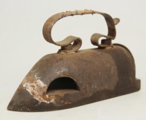 Collectibles - Antique Cast Iron 8 lb. Flat Iron