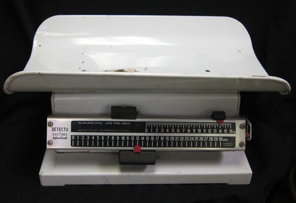Scales - Vintage Deteco Infant Scale