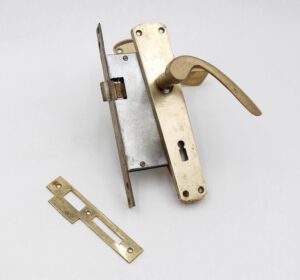 Levers - Vintage Modern Brass Lever Passage Door Knob Set