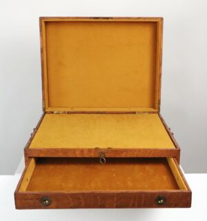 Decorative Furnishings - R289272