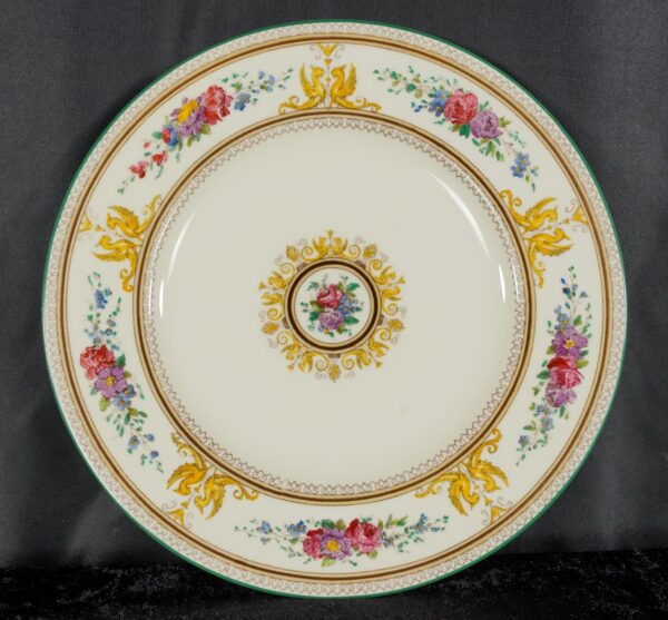 Kitchen - Vintage 8.875 in. Wedgwood Columbia Salad Plate