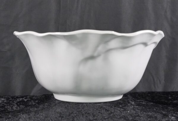 Kitchen - Waldorf Astoria Q Home 10 in. White Round Ruffle Cereal Bowl