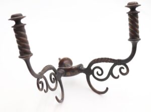 single-hooks-traditional-dark-brass-four-arm-hall-tree-hook-r289929