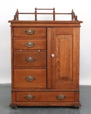Cabinets - 1900s Quarter Sawn Oak Doctors Cabinet