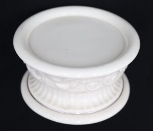 Candle Holders - Lenox Versailles Ceramic Pillar Candle Holder Candle Holders - Lenox Versailles Ceramic Pillar Candle Holder