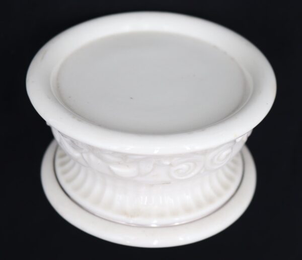 Candle Holders - Lenox Versailles Ceramic Pillar Candle Holder Candle Holders - Lenox Versailles Ceramic Pillar Candle Holder