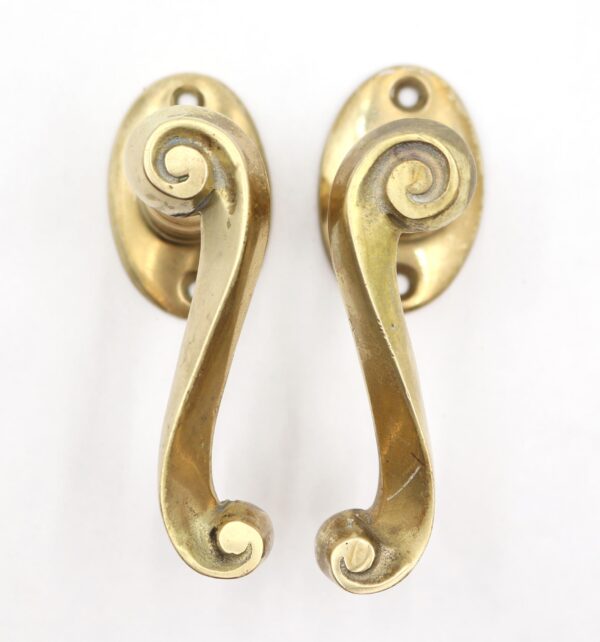 Levers - Modern Style Brass Swirl Door Lever Set