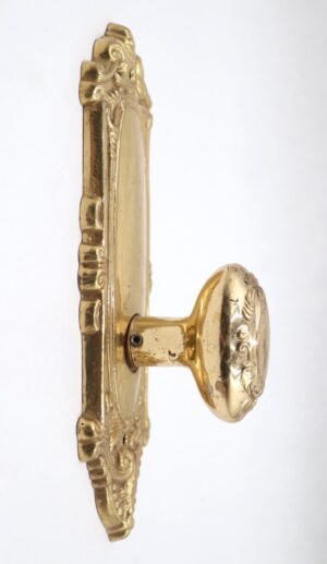 r290328-04