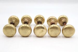 Door Knobs - Vintage Classic Plain Polished Brass Door Knobs House Set