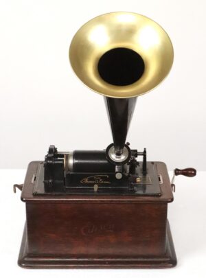 Musical Instruments & Players - R290628