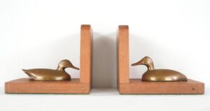 Decorative Furnishings - Pair of Vintage Oak & Brass Ducks Bookends