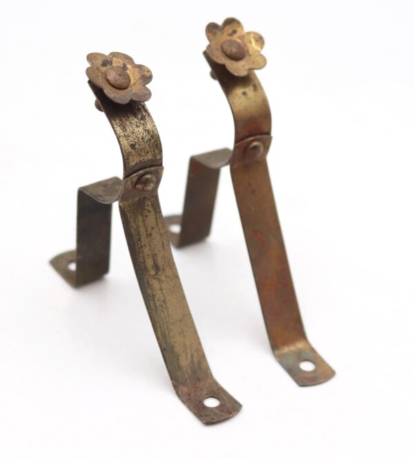 curtain-hardware-pair-of-vintage-floral-steel-curtain-rod-brackets-r291786