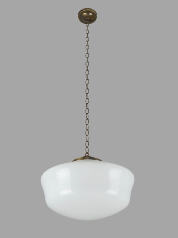 globes-antique-1725-in-schoolhouse-milk-glass-brass-pendant-light-r291722