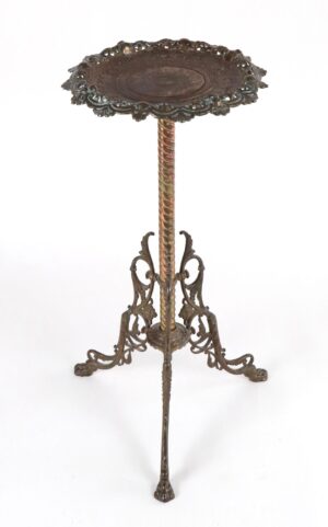 Video of Antique Victorian Bradley & Hubbard Brass Plant Stand.